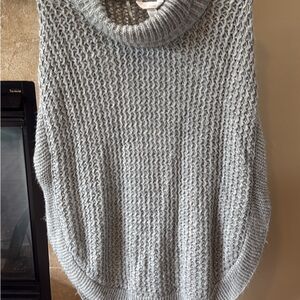 Women’s Gray Pullover Sweater